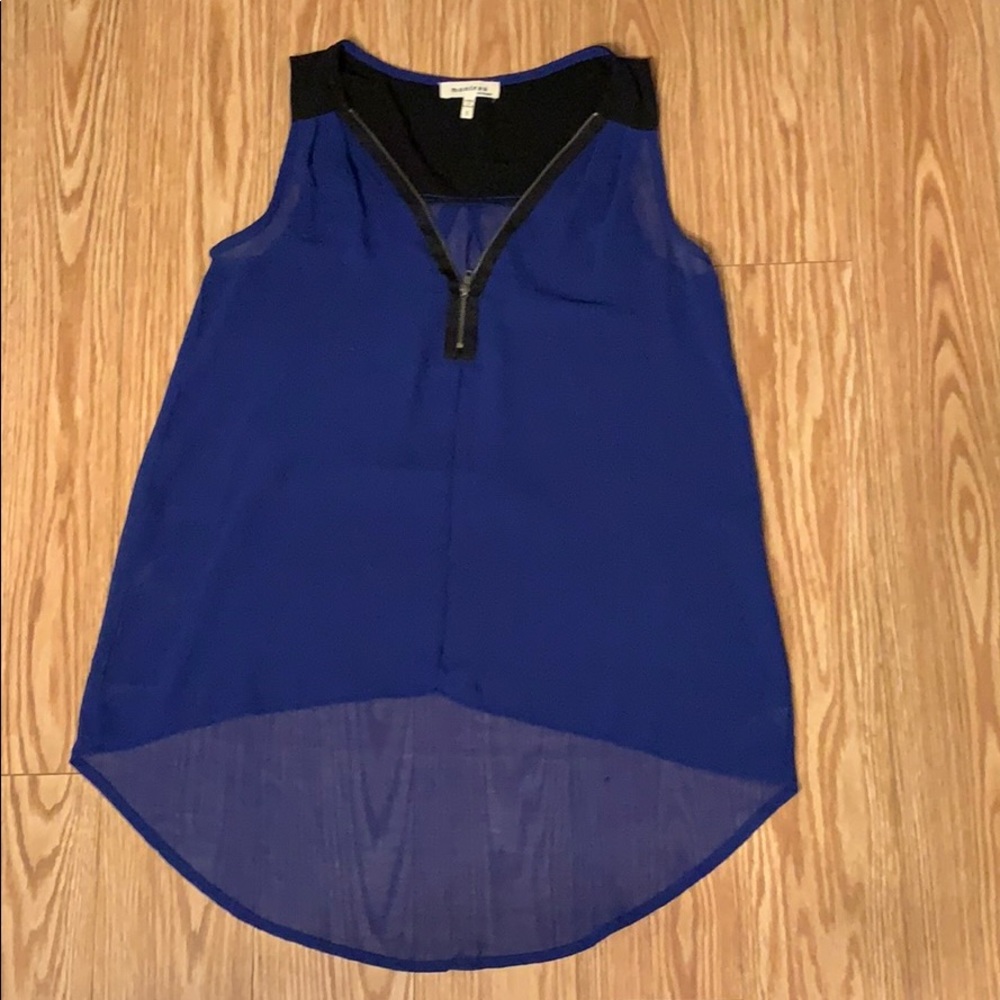 Blue-Tail Sleeveless Top